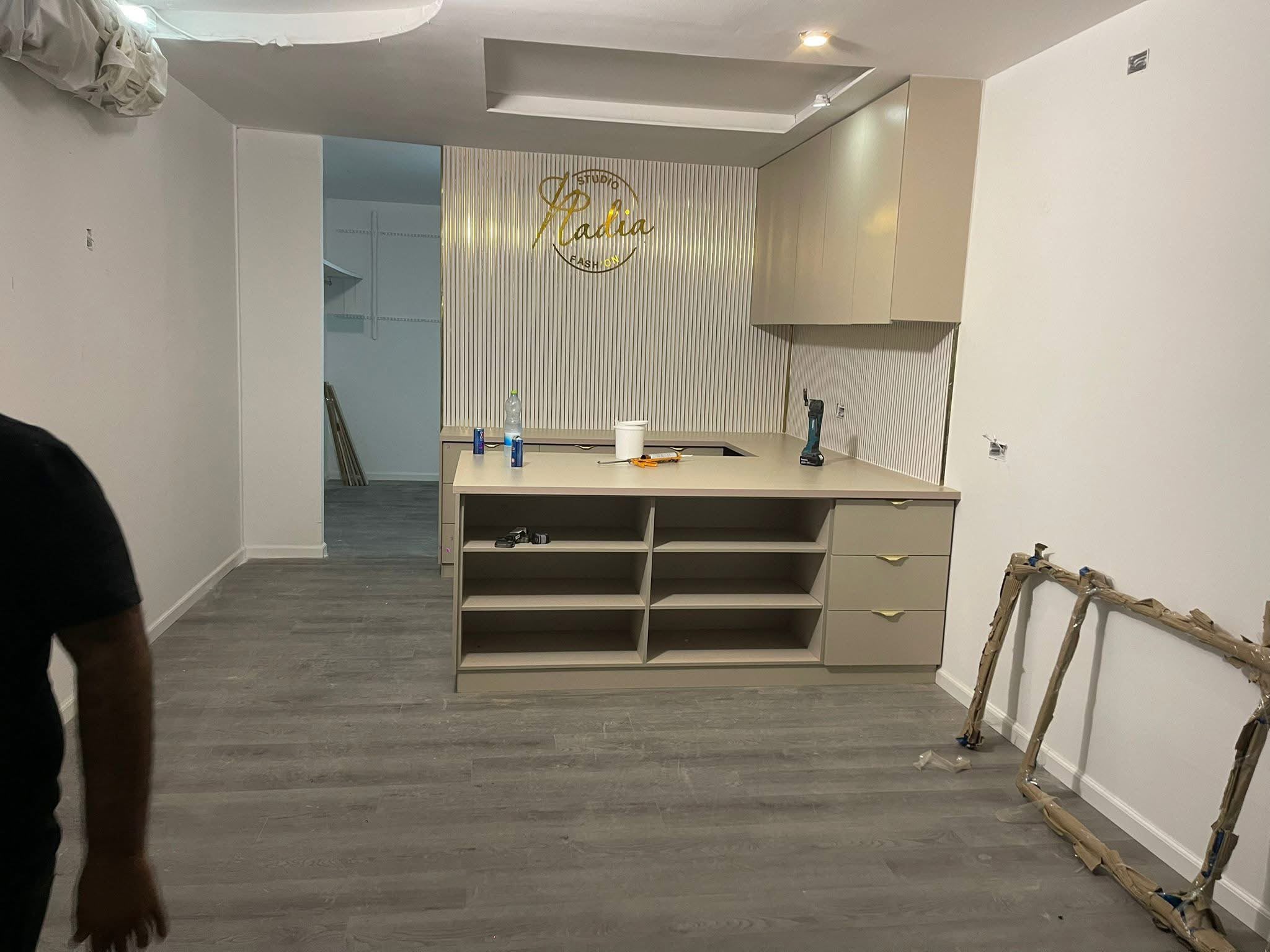 מטבח דגם 06 — מטבח בהתאמה אישית — עבודה מהנגרייה שלנו