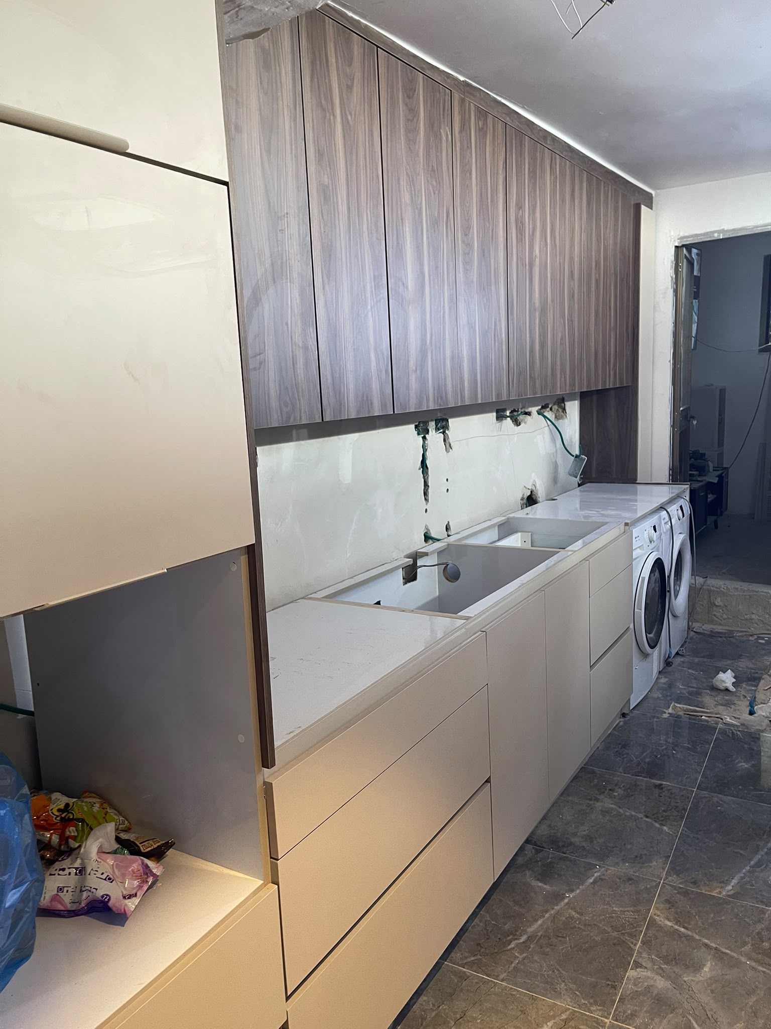 מטבח דגם 07 — מטבח בהתאמה אישית — עבודה מהנגרייה שלנו